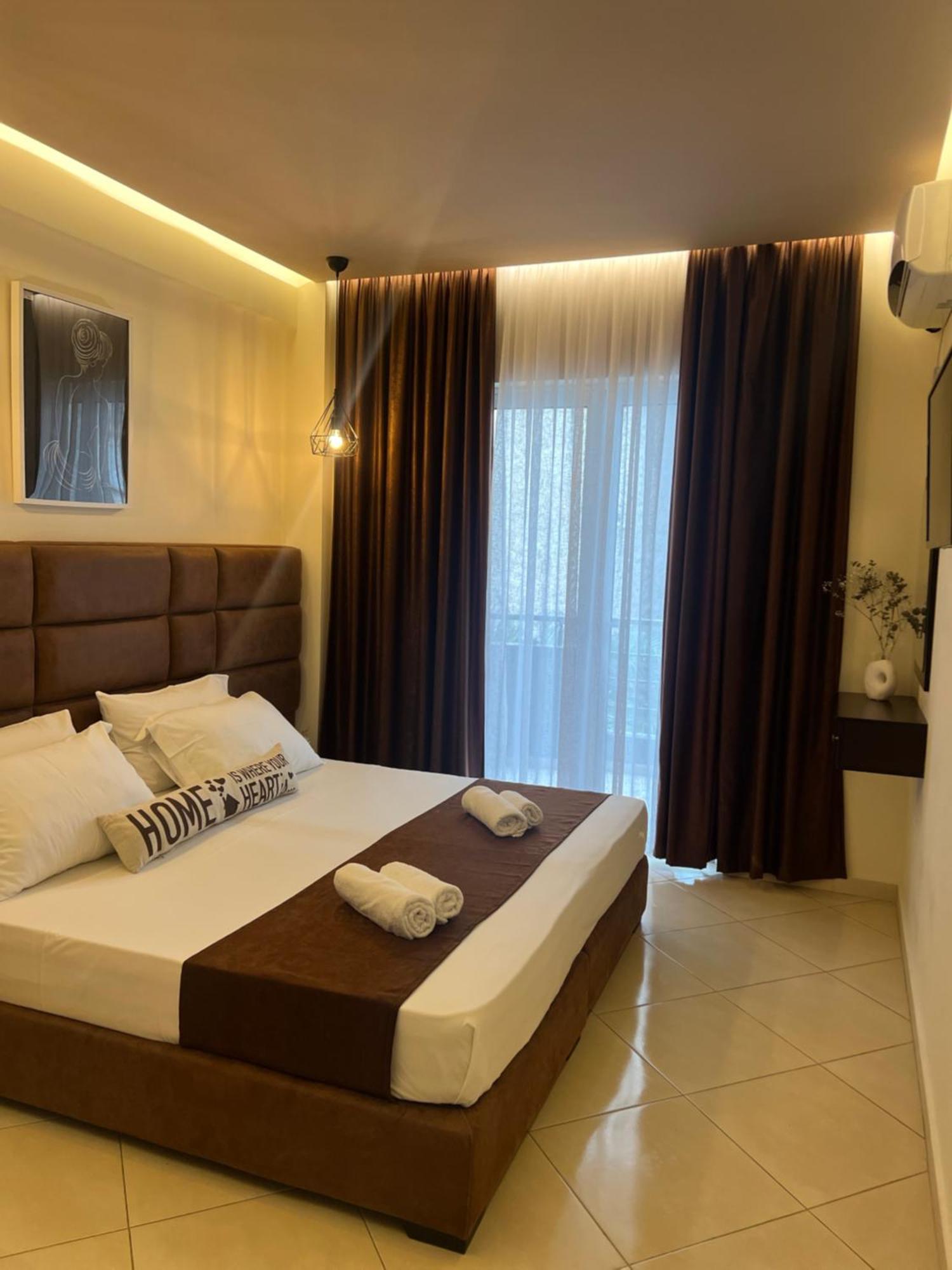 Ansi Paradiso Apartaments Sarandë Exterior foto