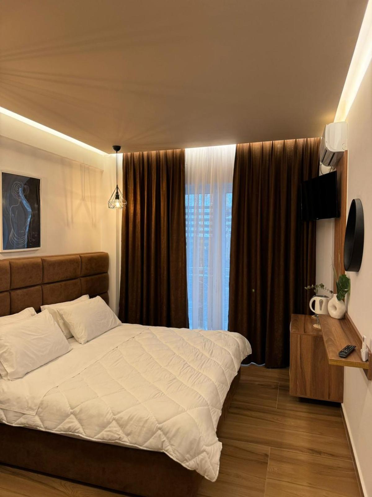 Ansi Paradiso Apartaments Sarandë Exterior foto